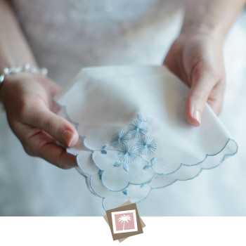 costa_rica_wedding_7_villa_caletas_grandmothers_hankerchief